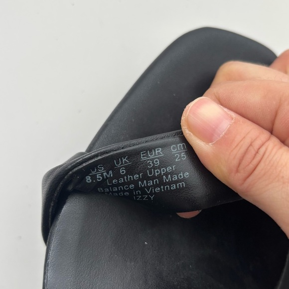 Naturalizer Izzy Block Heel Ankle Strap Dress Sandals Sz 8.5M - Picture 7 of 7